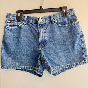 Tommy Hilfiger Women’s Vintage Boyfriend Denim Shorts Size 10 Classic Blue Jean